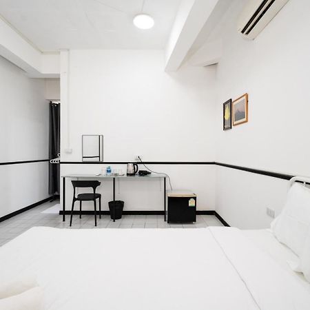 Go Inn Mrt Hua Lamphong China Town Bangkok Extérieur photo